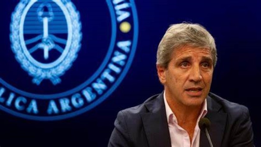 Caputo confirmó que se negocia con el FMI un desembolso de US$ 20.000 millones