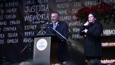 País