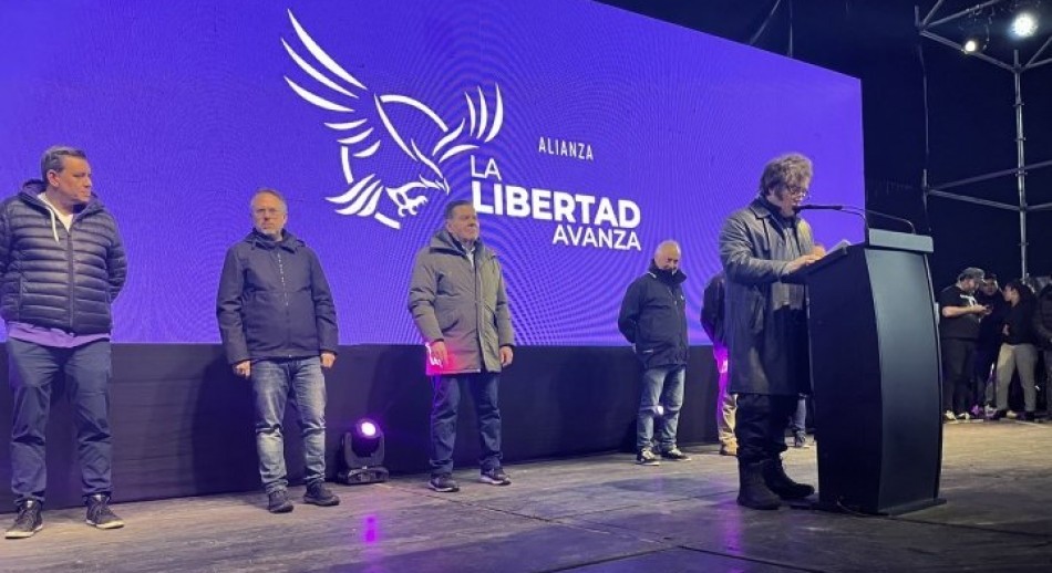 PBA: Milei vaticinó un «empate técnico» y culpó al kirchnerismo por las «operetas»