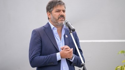 El gobierno bonaerense cuestionó la ofensiva de LLA contra las tasas municipales