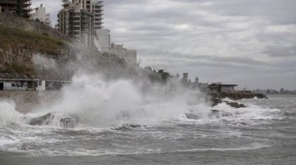 El potente ciclón extratropical devasta la Costa bonaerense con olas de siete metros