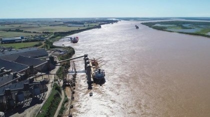 Conflicto en puertos: el Gobierno acordó con los prácticos una rebaja y se levantó el paro