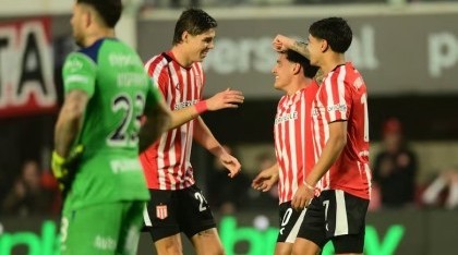 Estudiantes, con goleada ante Gimnasia, se quedó con el clásico platense por el Torneo Clausura