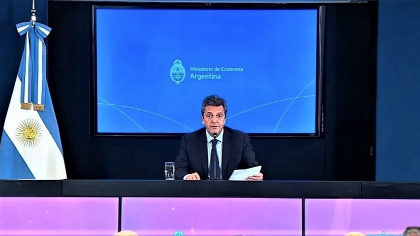 Sergio Massa denunció a dos empresas por sobrefacturación de importaciones