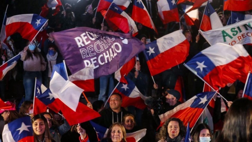Chile rechaza la nueva Constitución con una amplia mayoría